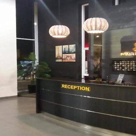 Appartamento Smart Dream Aeropolis Ar2 Tangerang Esterno foto